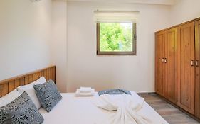 Villa 2 Sleeps 4 Isolated Honeymoon-Villa Sardunya